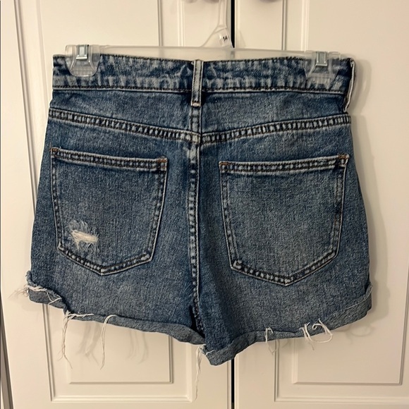 PacSun Distressed Blue Denim Shorts - Picture 2 of 4